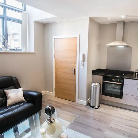 Stunning In Converted Chapel Apartment Sheffield